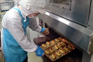 好い～とぽてとの焼成工程